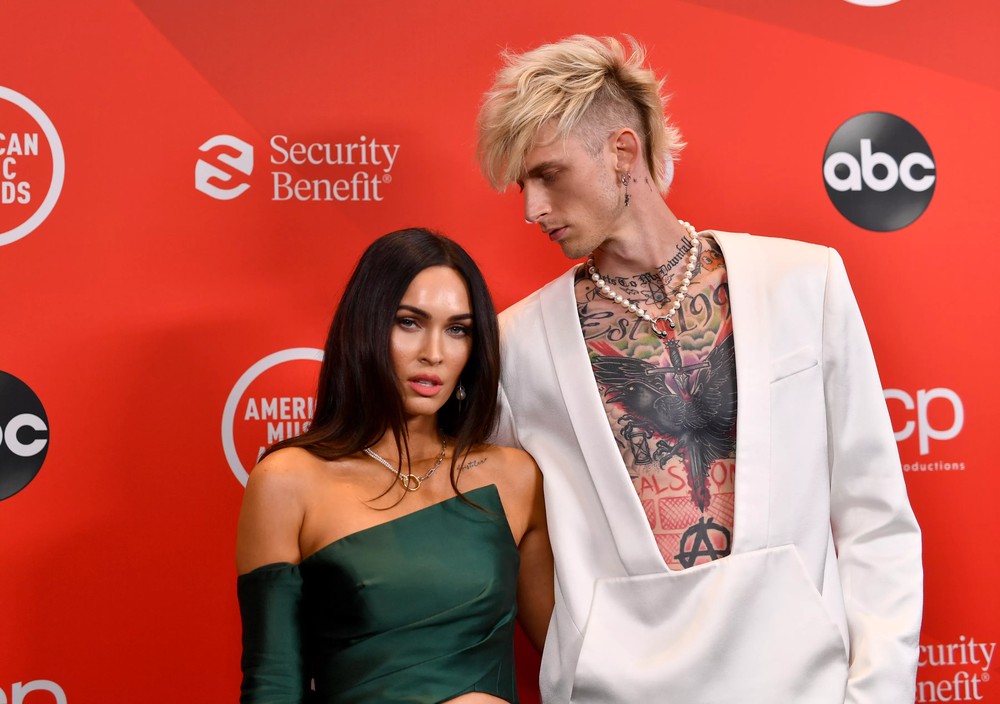 Machine Gun Kelly usou reuniões sobre a filha para flertar e levou ...
