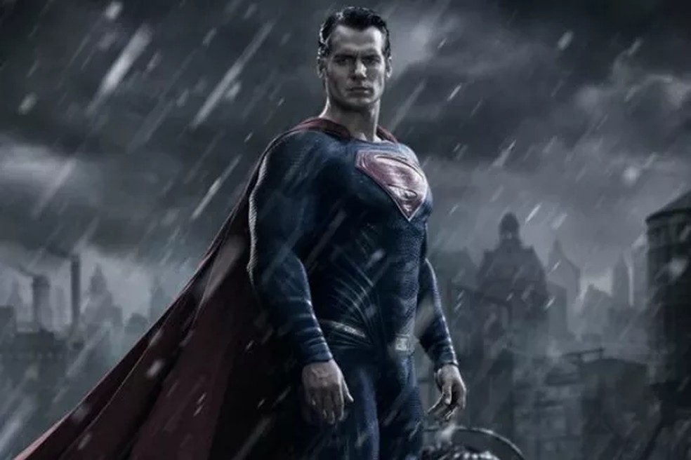 Henry Cavill em imagem oficial do Superman — Foto: Reprodução