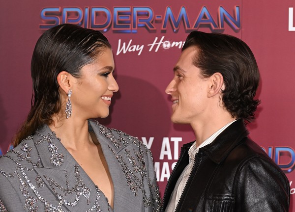 Zendaya revela que conheceu Tom Holland em 'teste de química' e diz o