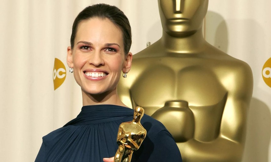 O papel 'vergonha alheia' que Hilary Swank, atriz vencedora de