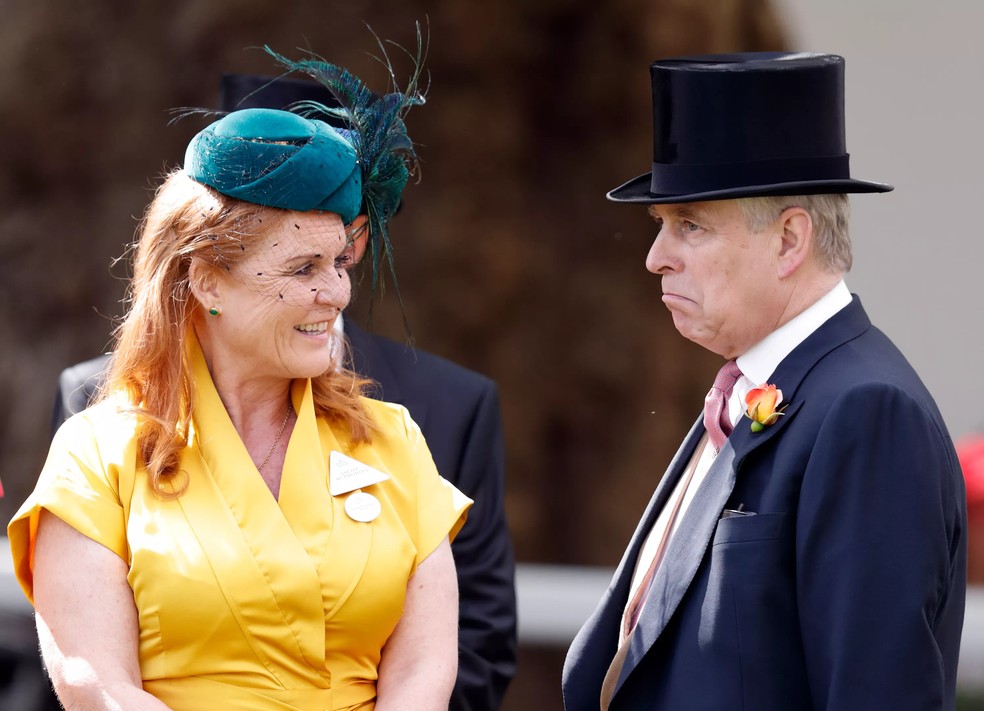 Sarah Ferguson, duquesa de York, na companhia do príncipe Andrew — Foto: Getty Images