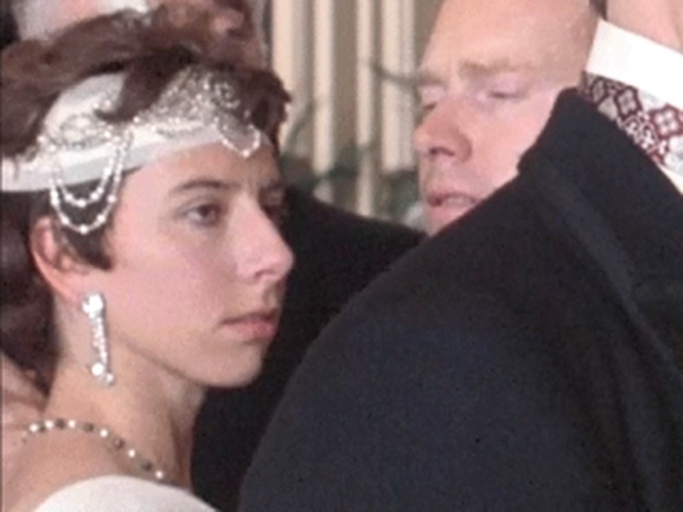 Jill Goldston como uma dançarina em 'Valentino, do polêmico diretor britânico, Ken Russell. — Foto: Reprodução