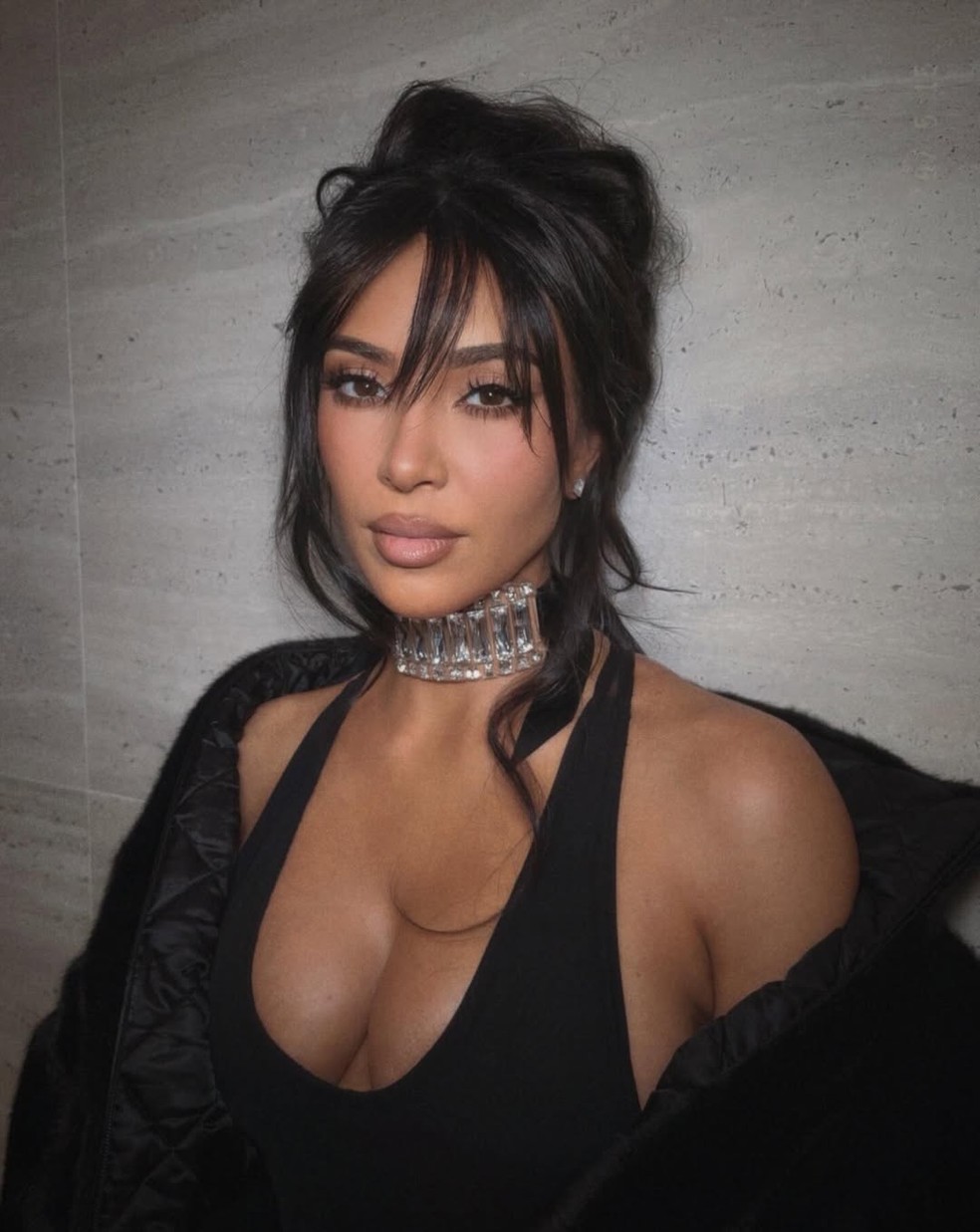 Kim Kardashian em seu look para o Super Bowl LX — Foto: reprodução/Instagram