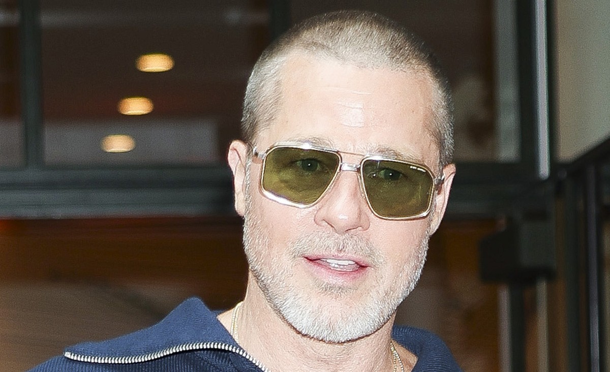 'Falha' fica exposta no cocoruto em sinal mais preocupante de que Brad Pitt está ficando careca