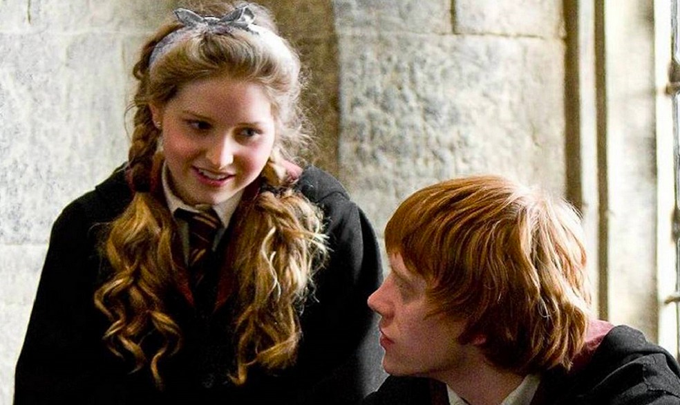 Jessie Cave e Rupert Grint em cena da franquia Harry Potter — Foto: Reprodução