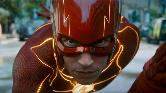 Diretor quer que Ezra Miller volte em potencial continuação de 'Flash' mesmo com sucessivos escândalos e problemas na Justiça