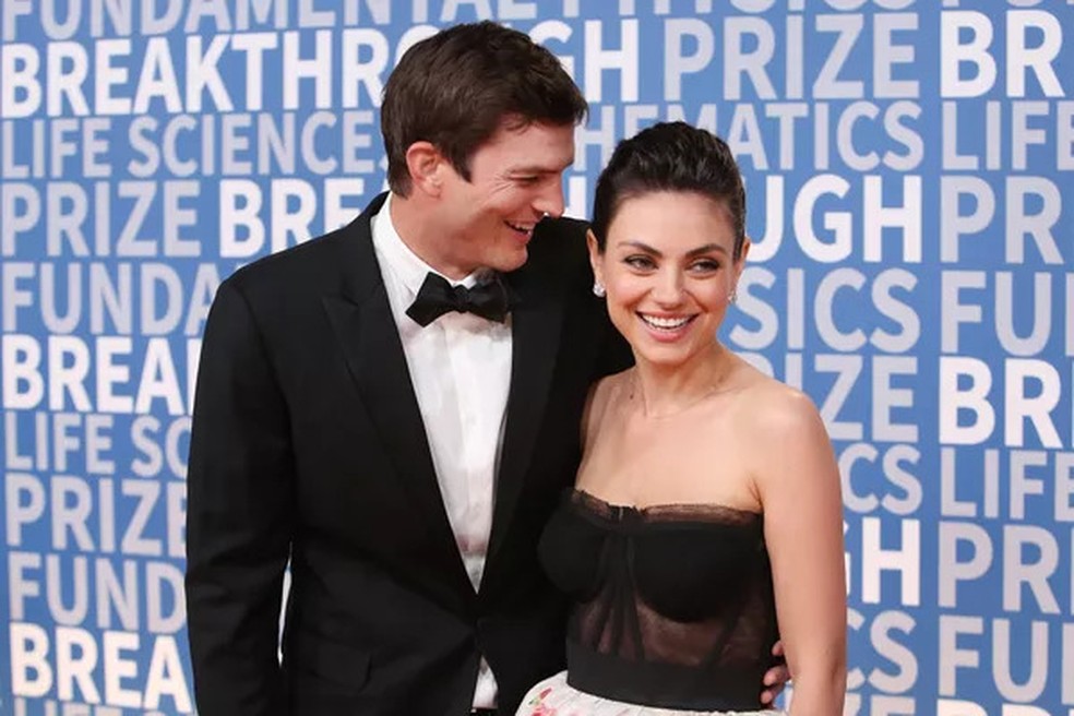 Ashton Kutcher e Mila Kunis — Foto: Getty Images
