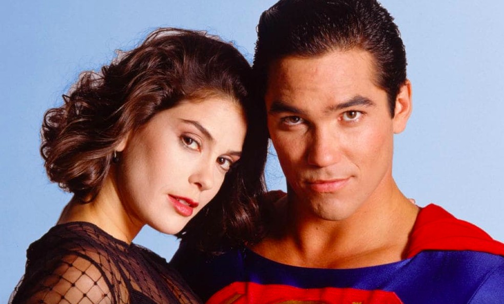 Dean Cain e Teri Hatcher em Lois & Clark: As Novas Aventuras do Superman — Foto: Reprodução