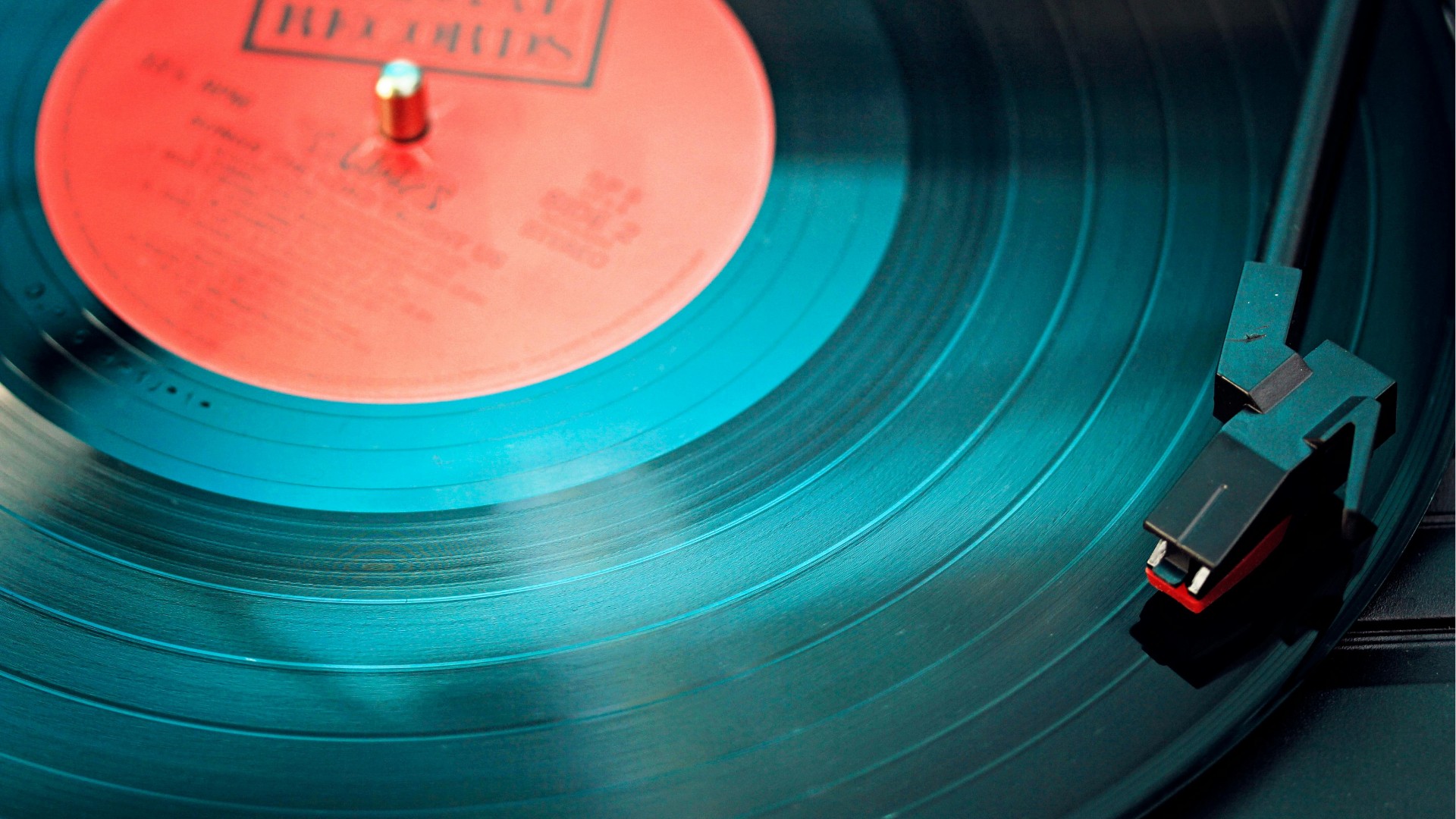 5 discos de vinil de artistas pop para aproveitar antes que acabem