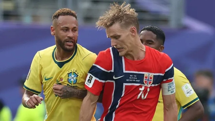 Capitão da Noruega se pronuncia sobre espanadas de Neymar com ele na eliminação do Brasil na Copa: 'Bizarro'