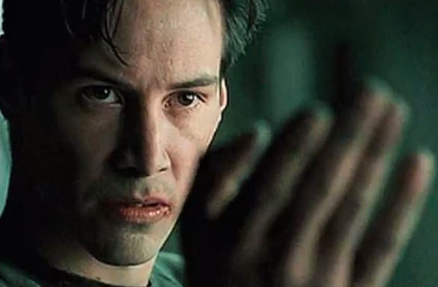 Embaixada de Israel responde post do Irã com cena clássica de 'Matrix ...