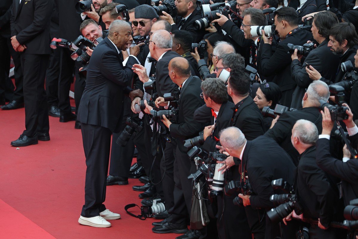 Leitura labial revela detalhes da treta entre Denzel Washington e fotógrafo no Festival de Cannes