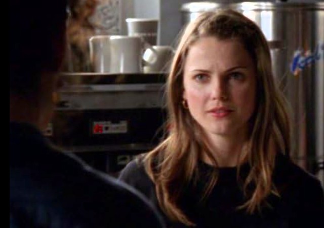 Keri Russell, atriz de 'Felicity', critica explosão de plásticas em ...
