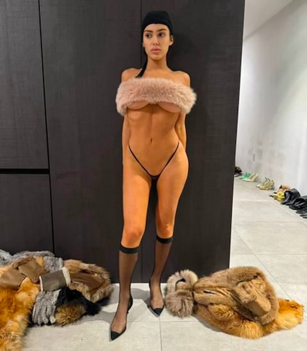 Bianca Censori em foto compartilhada pelo marido Kanye West — Foto: Instagram