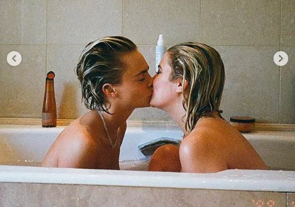 A atriz e modelo Cara Delevingne e a atriz Ashley Benson em foto de 2019, quando as duas ainda namoravam — Foto: Instagram
