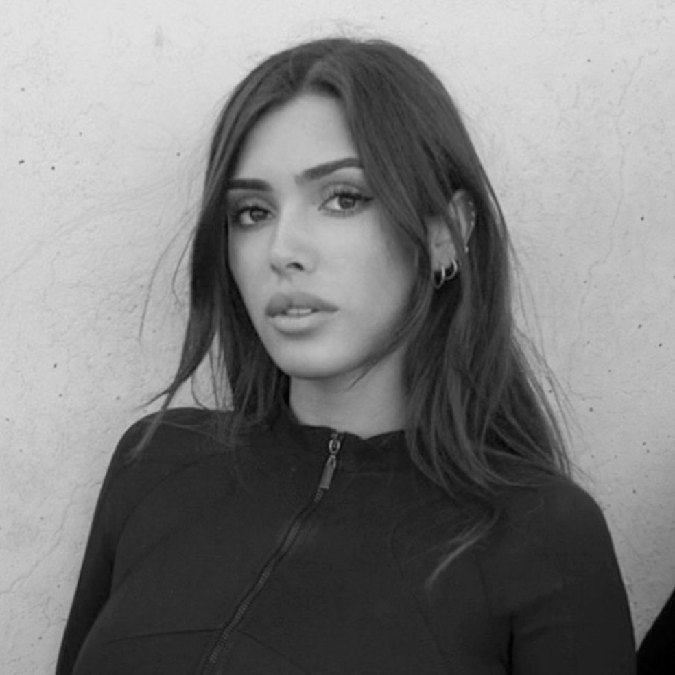Bianca Censori, mulher apontada nova esposa de Kanye West — Foto: reprodução/LinkedIn