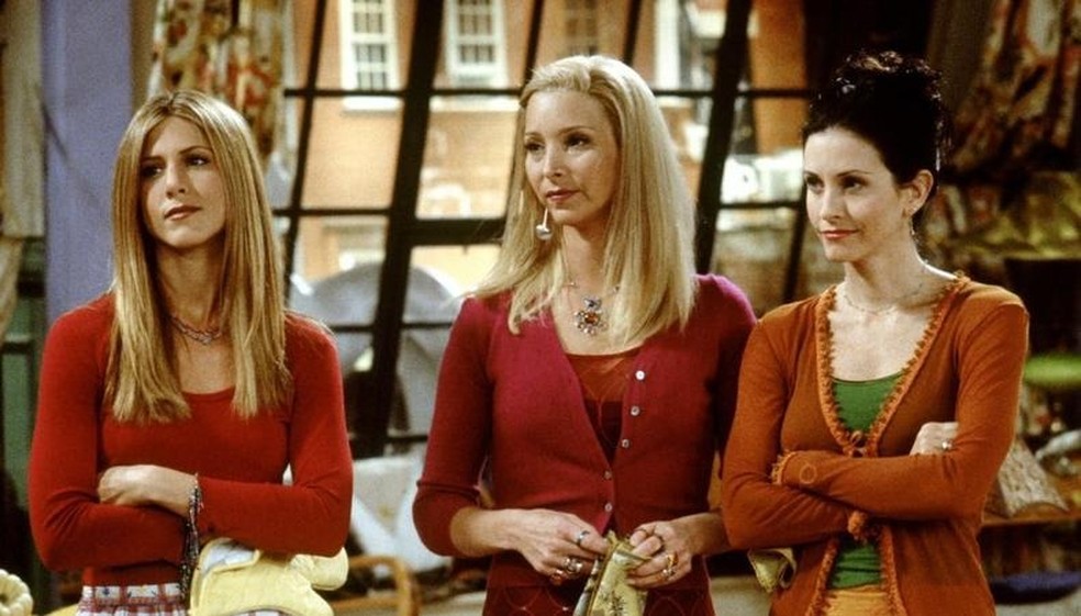 Jennifer Aniston, Lisa Kudrow e Courteney Cox em 'Friends' — Foto: Divulgação/Warner