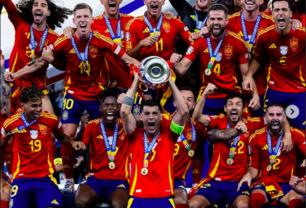 A seleção espanhola campeã da Eurocopa 2024 — Foto: Instagram