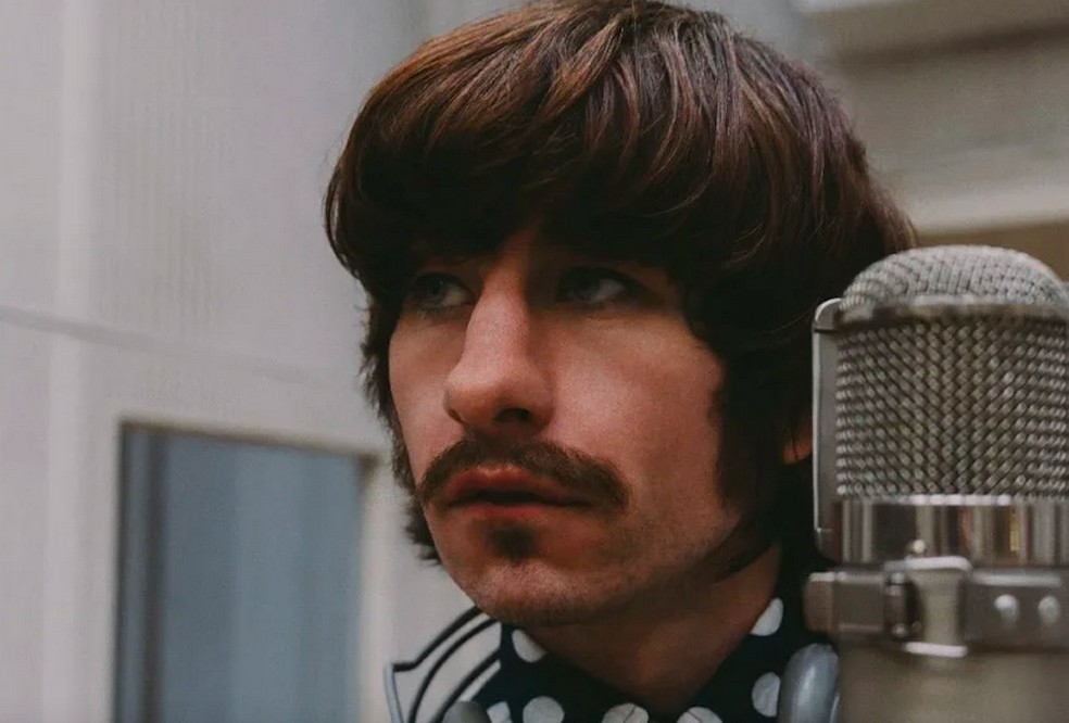 Barry Keoghan como Ringo Sta​​rr em cena da tetralogia Beatles de Sam Mendes — Foto: Divulgação