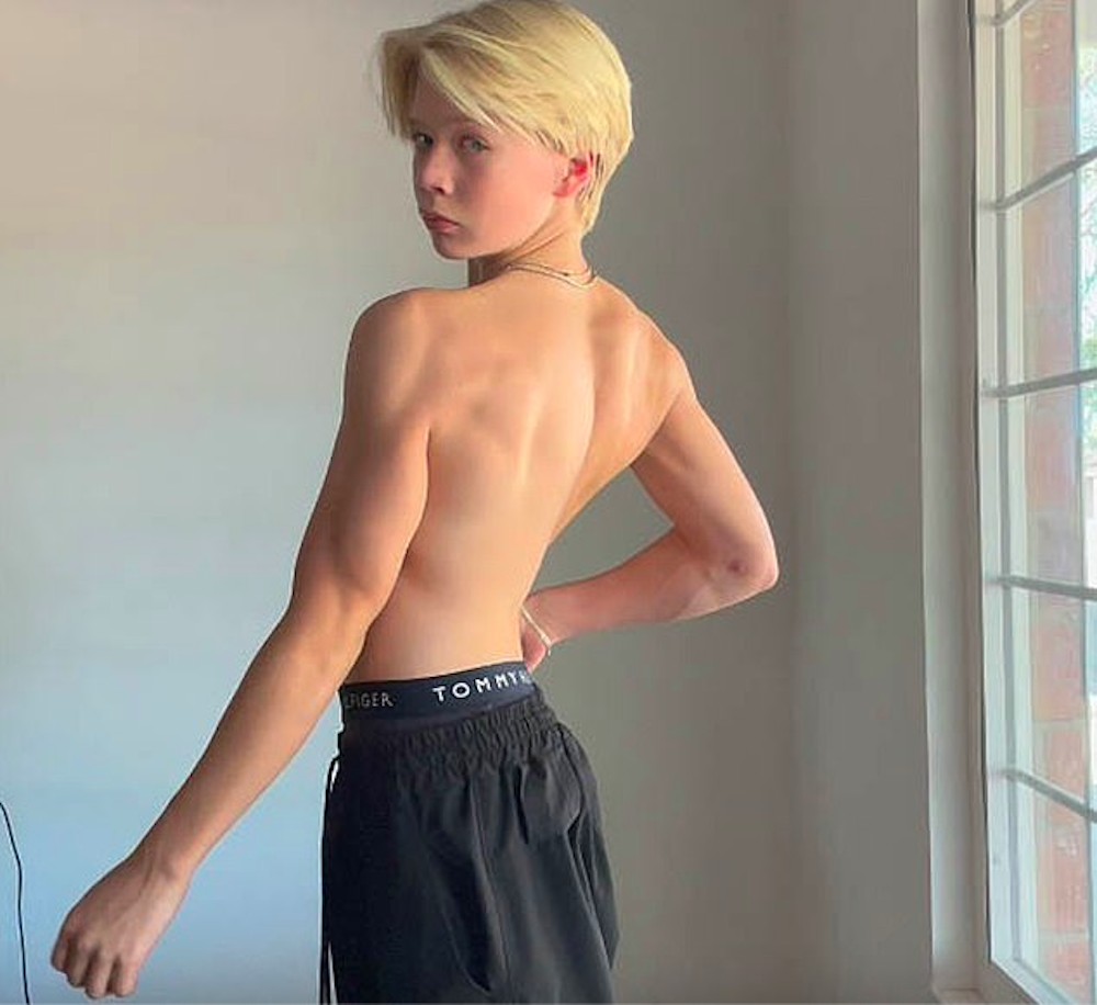 Fisiculturista de 13 anos é comparado a Hulk e causa polêmica nas redes ...