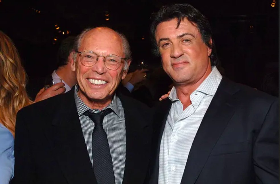 Producer Irwin Winkler and actor Sylvester Stallone in a 2006 photo — Photo: Getty Images